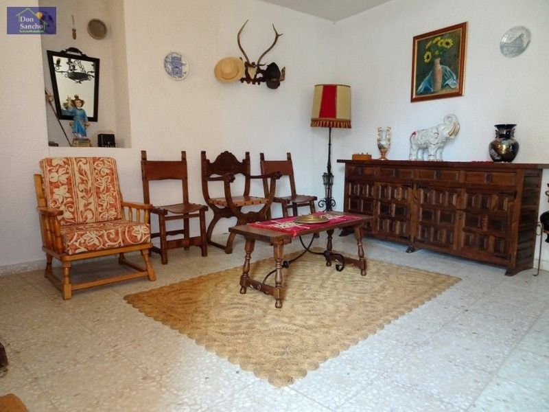 Sala d'estar de Casa o xalet en venda en Valoria la Buena amb Aire condicionat, Calefacció i Terrassa