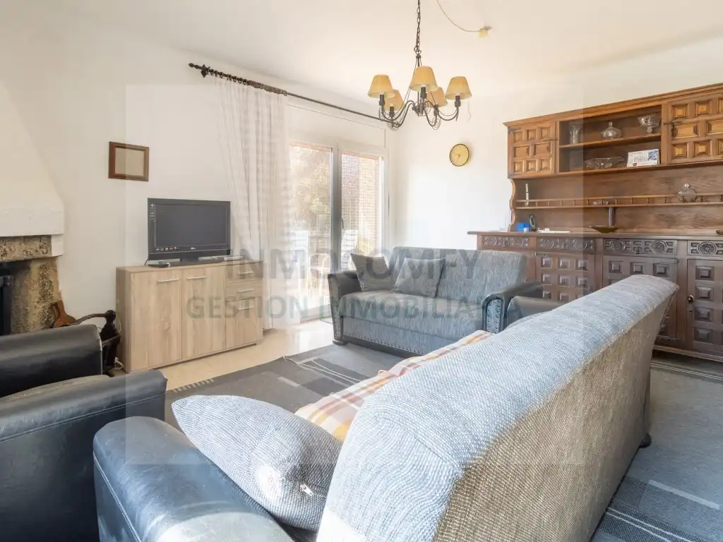 Sala d'estar de Casa o xalet en venda en L'Estartit