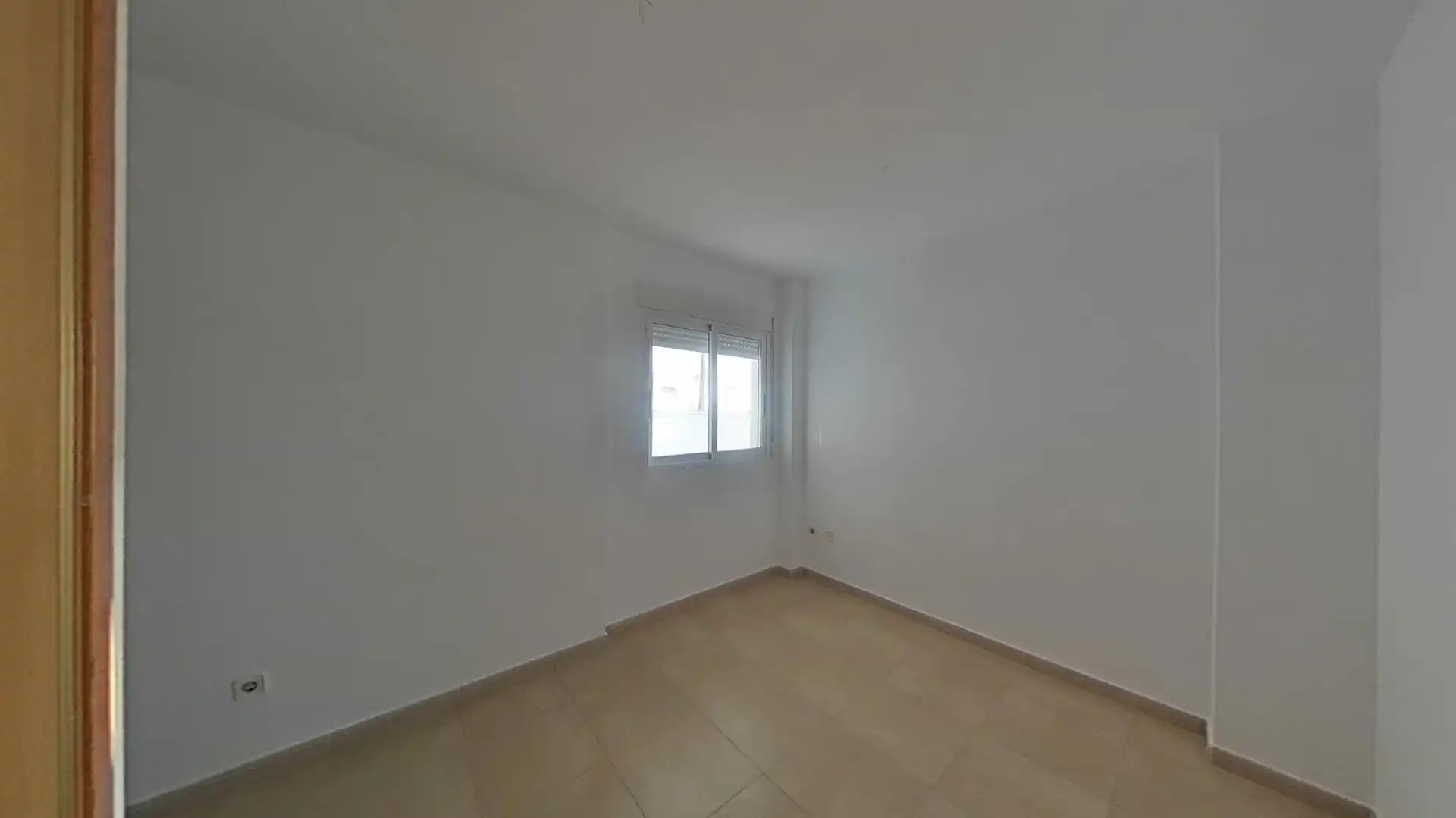 Habitación de Piso en venta en Murcia con Terraza y Trastero