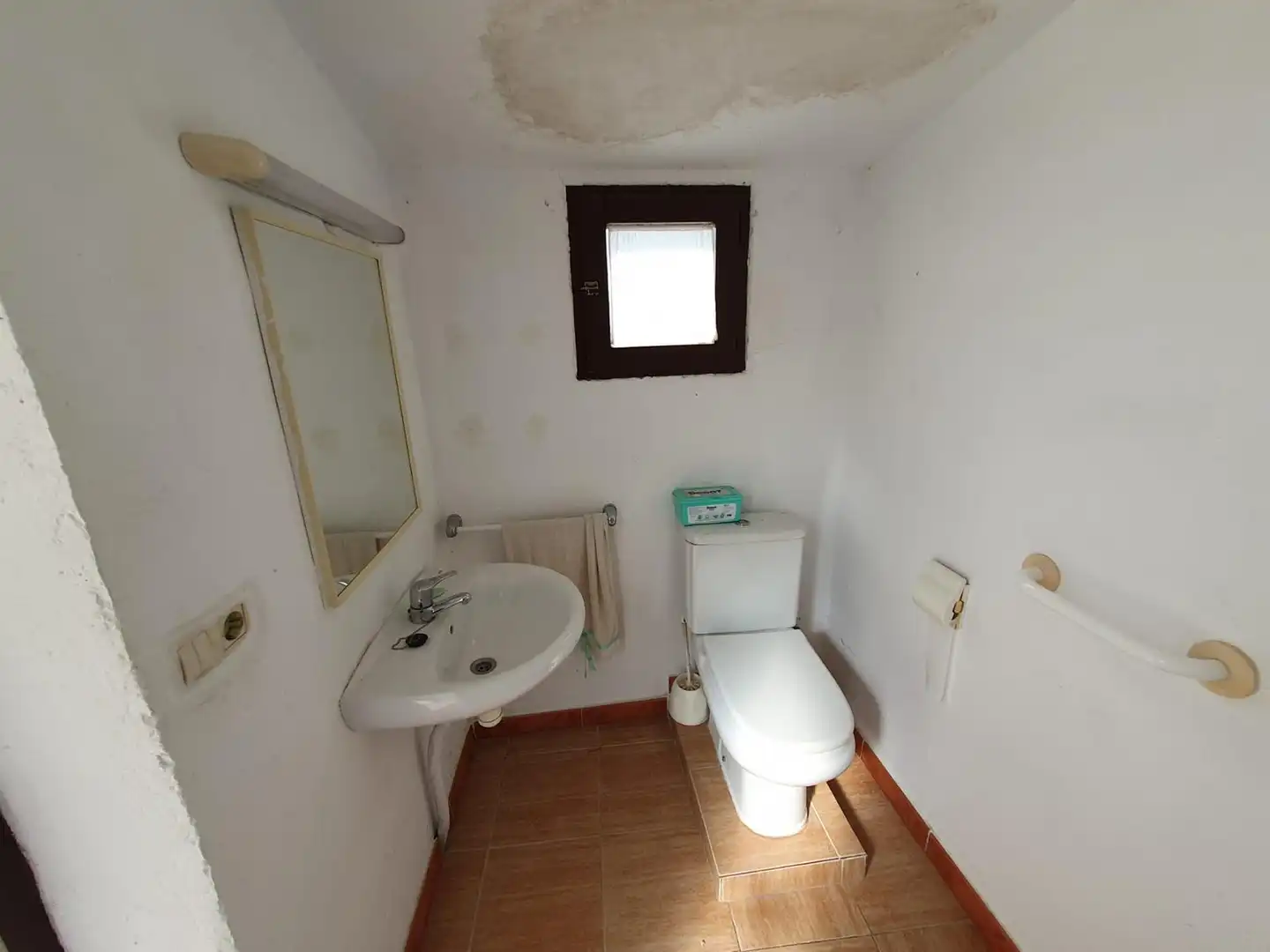 Bany de Casa o xalet en venda en Vilanova de l'Aguda amb Terrassa i Balcó