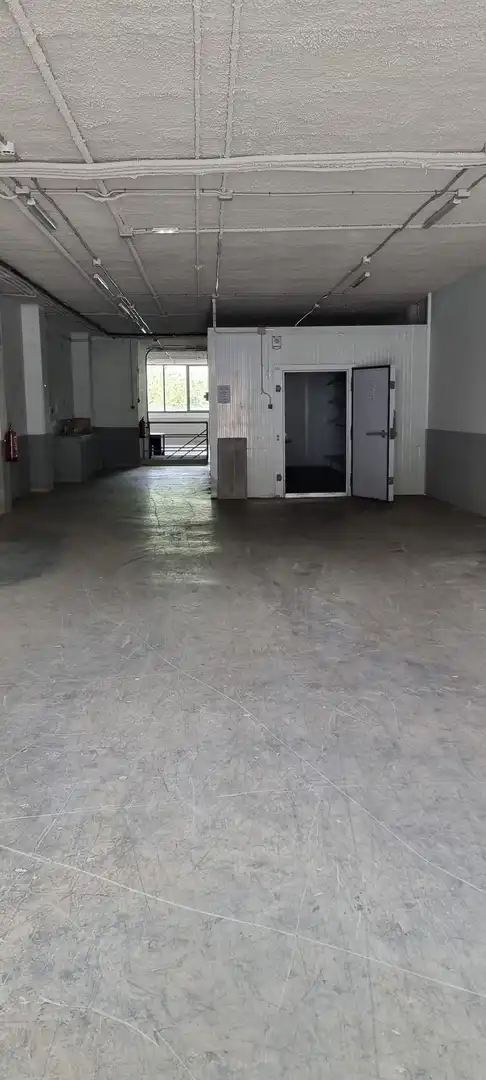 Nave industrial de alquiler en Rubí