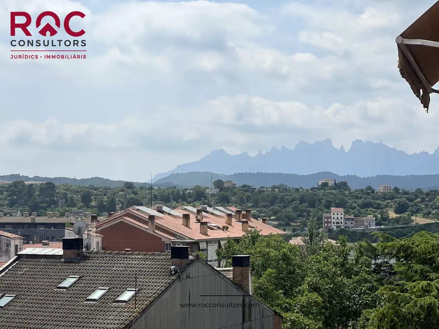 Vista exterior de Estudio en venta en Manresa