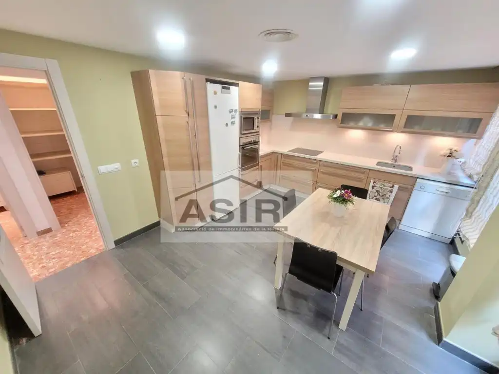 Küche von Wohnung zum Verkauf in Alzira mit Klimaanlage und Balkon