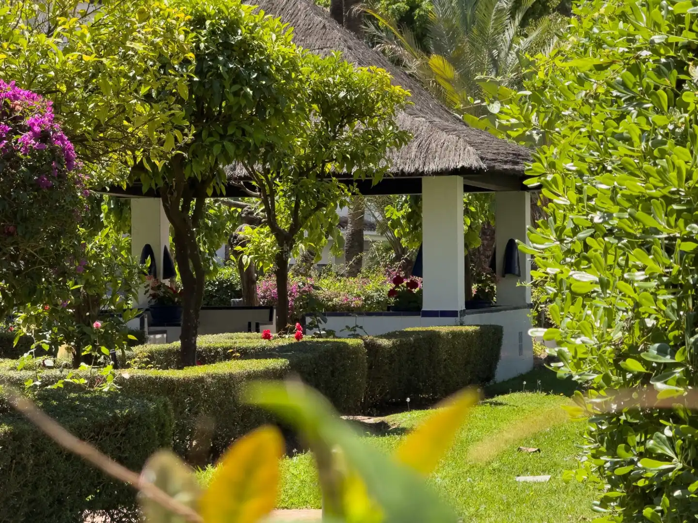 Jardín de Planta baja en venta en Marbella con Aire acondicionado, Terraza y Piscina