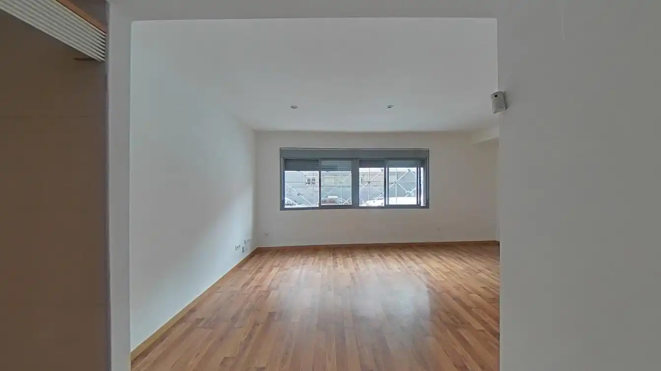 Living room of Study for sale in Madrid  with Parquet flooring