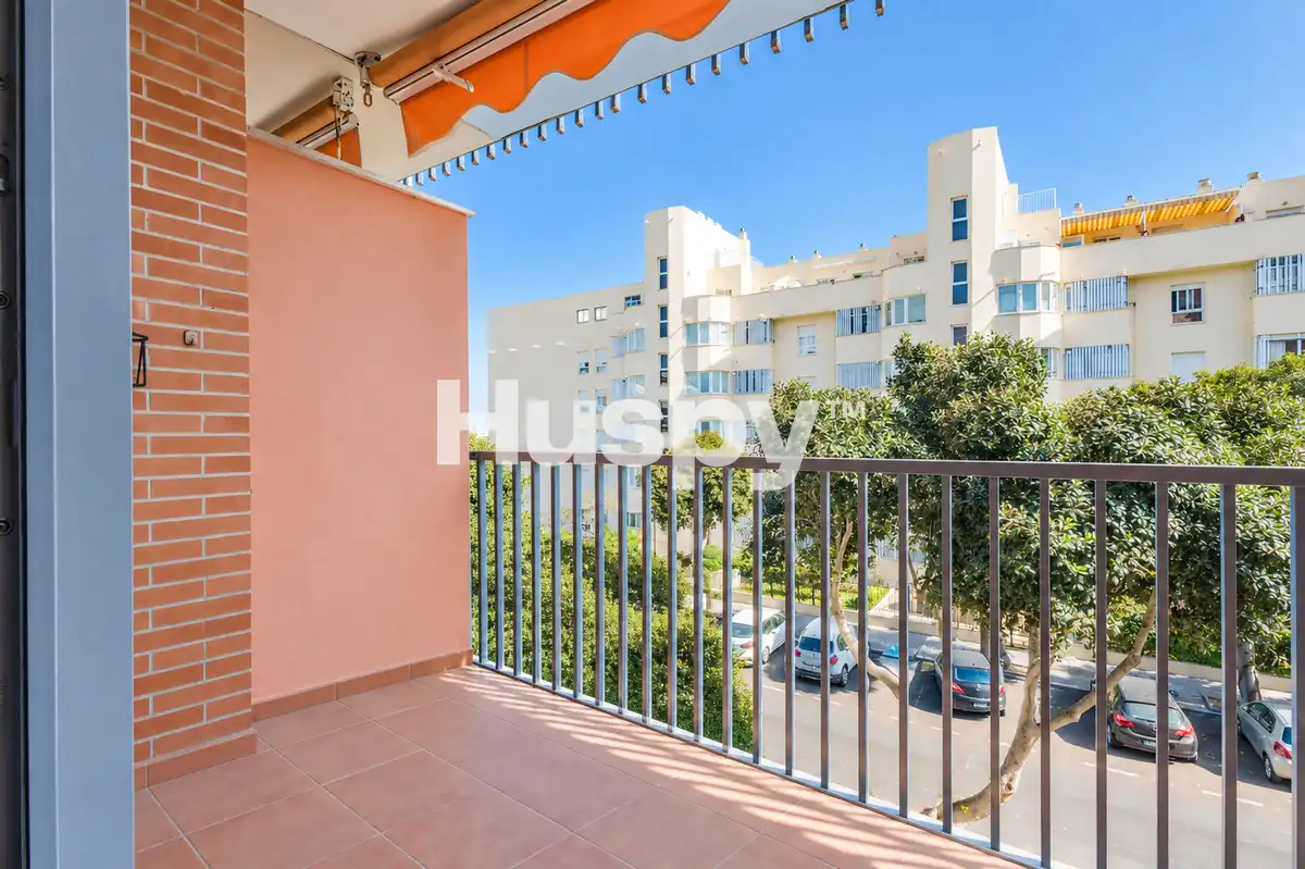 Piso con balcón en venta en Avenida Salvador Dalí, imagen 24