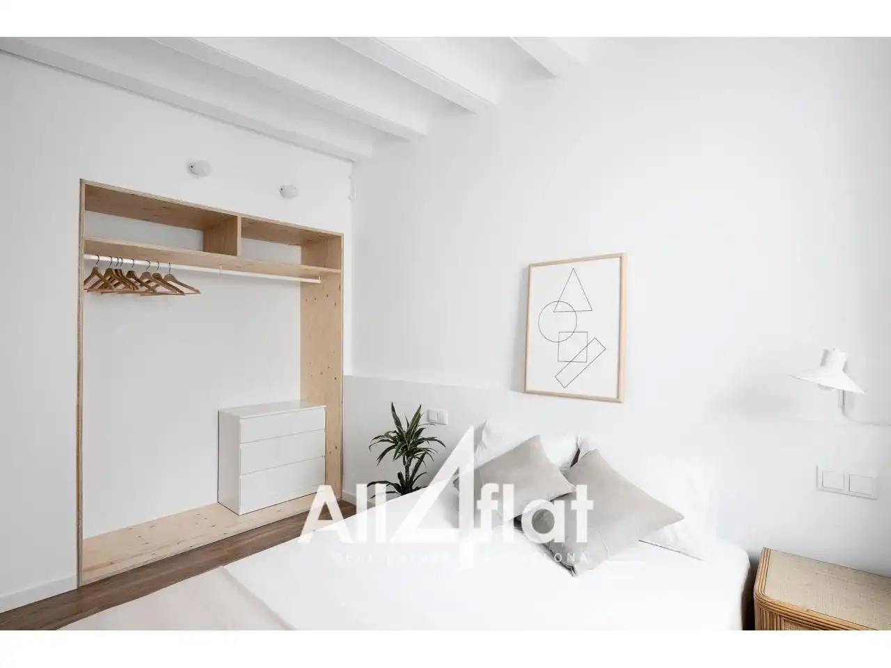 Flat for rent in Calle CERA, El Raval