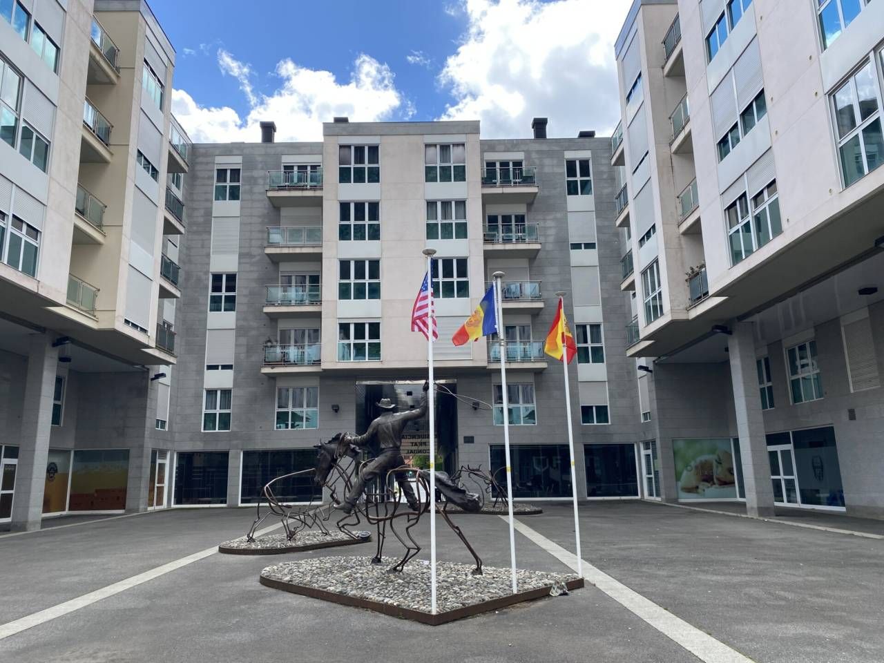 Piso en venta en Enclar, Santa Coloma