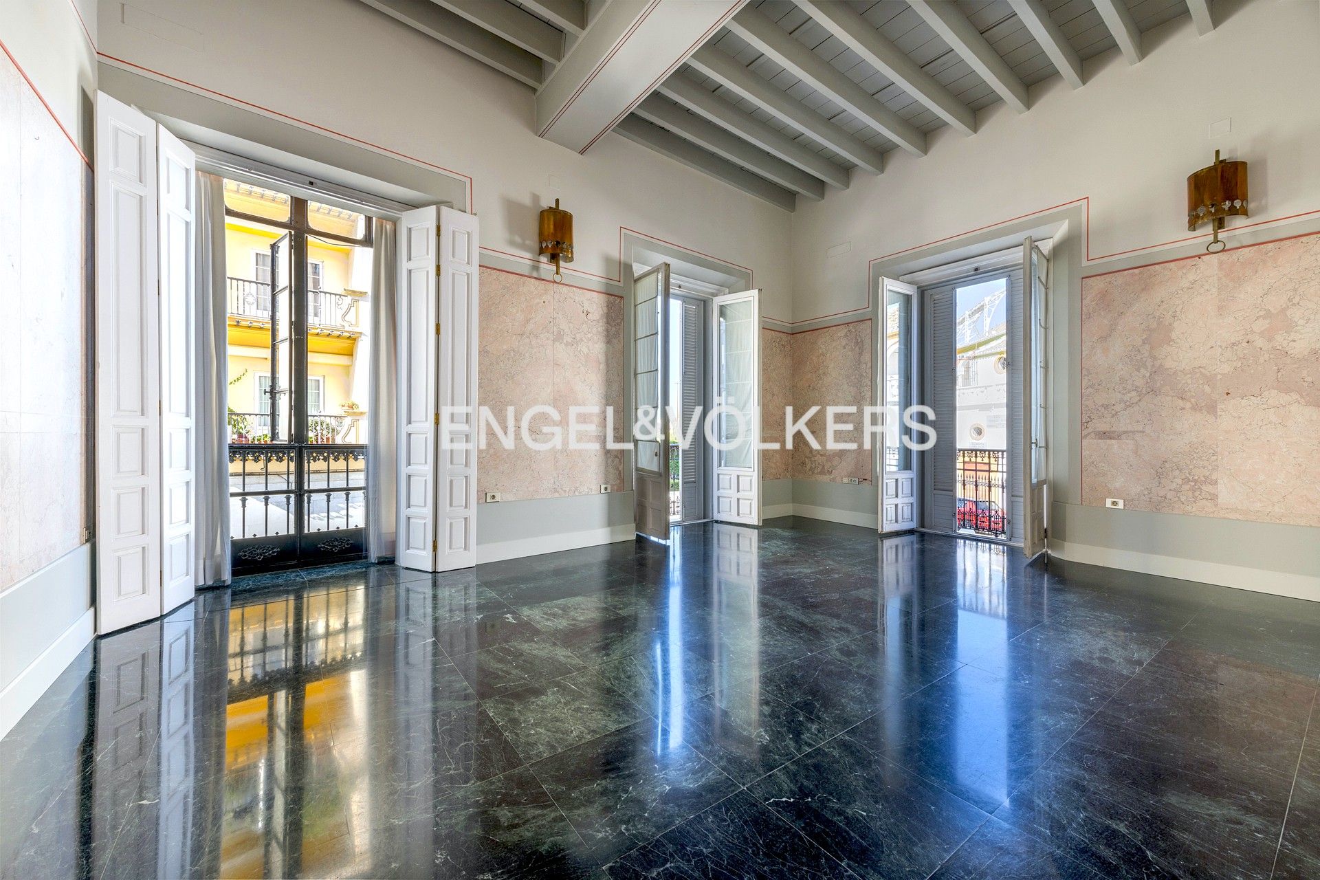 Apartament en venda en  Sevilla Capital amb Aire condicionat, Calefacció i Terrassa