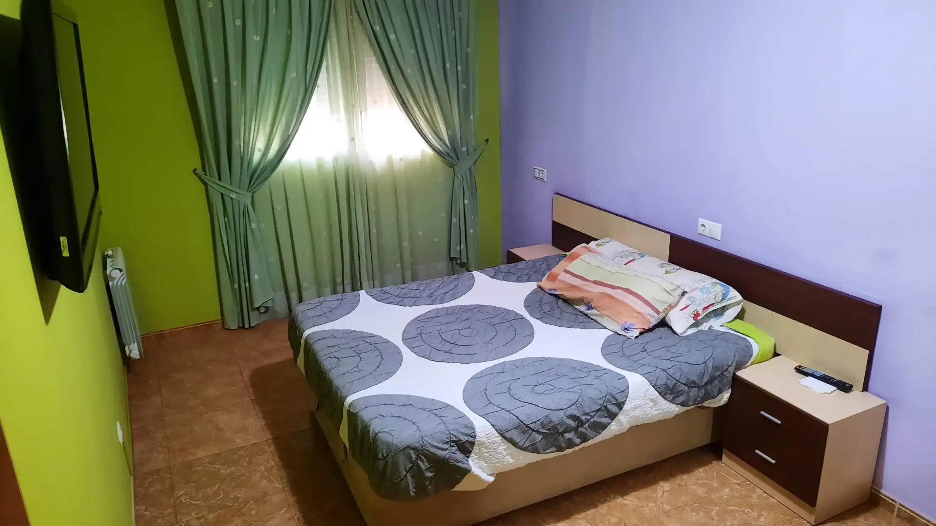 Schlafzimmer von Einfamilien-Reihenhaus zum Verkauf in Vinaròs mit Klimaanlage, Heizung und Privatgarten