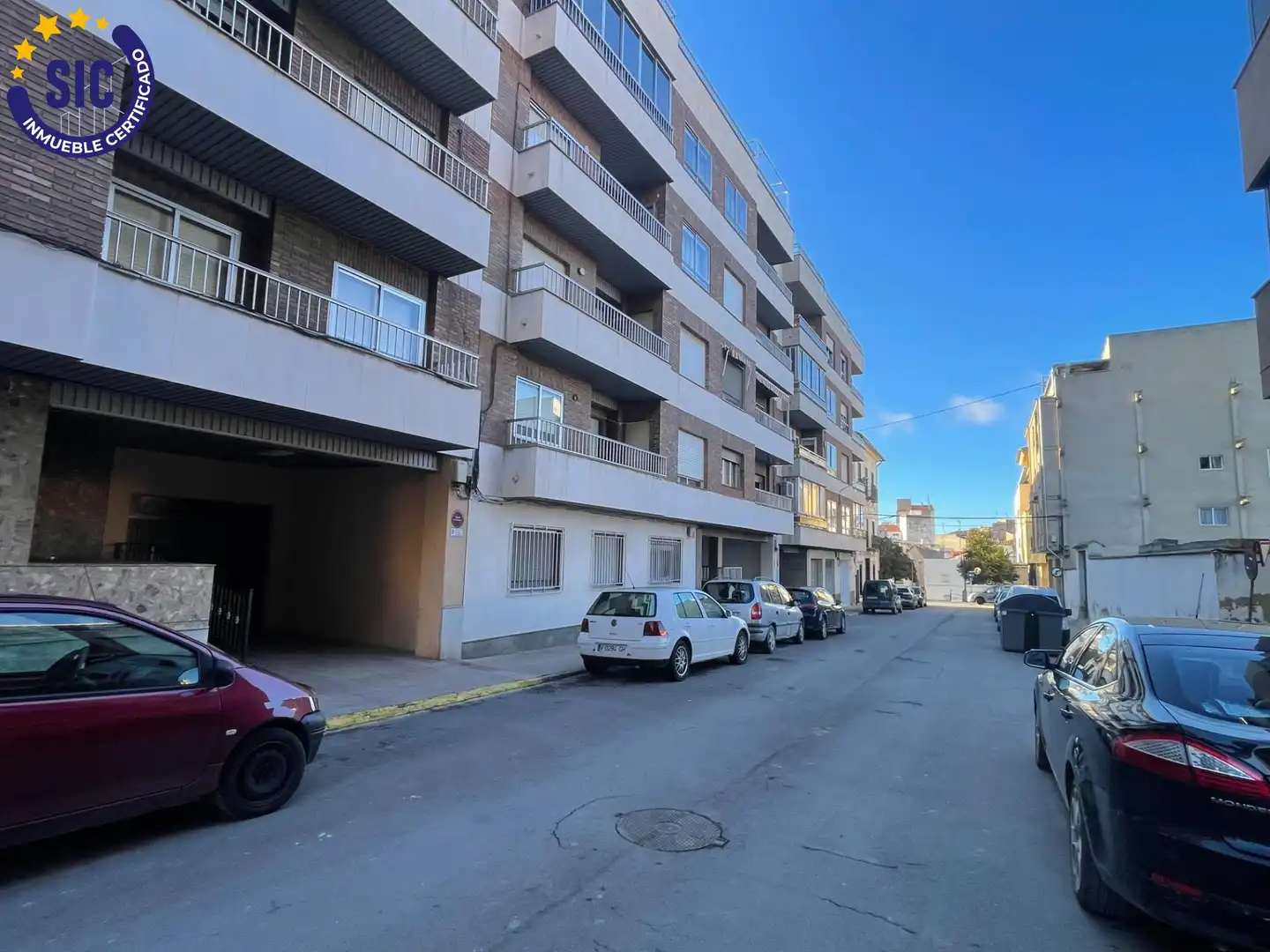 Vista exterior de Pis en venda en Utiel amb Aire condicionat, Calefacció i Balcó