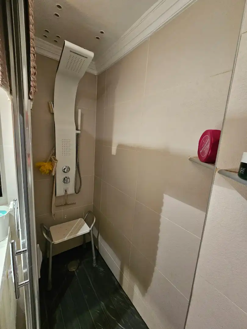 Baño de Piso en venta en Figueres con Aire acondicionado, Calefacción y Terraza