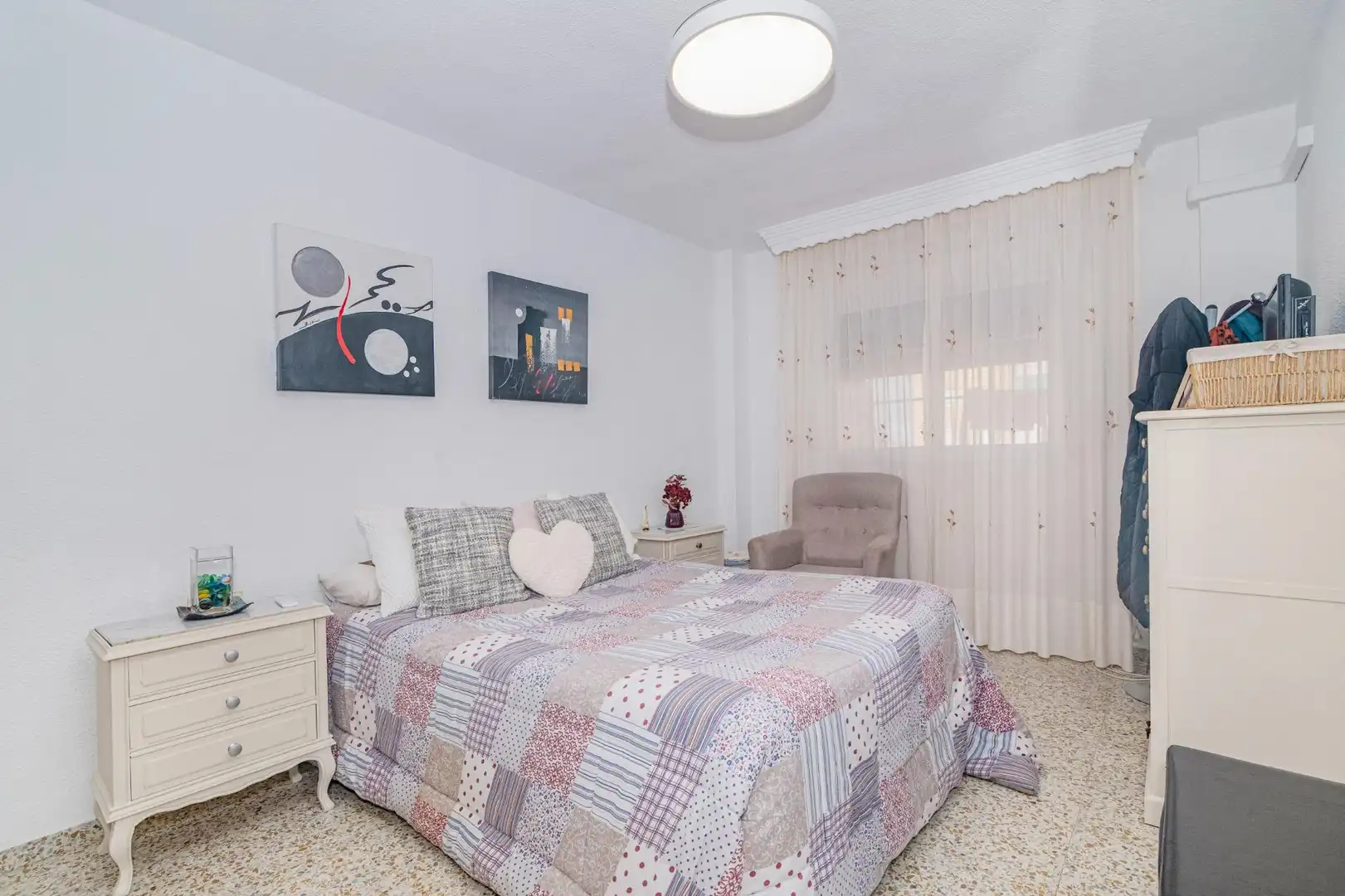 Dormitori de Pis en venda en Granada