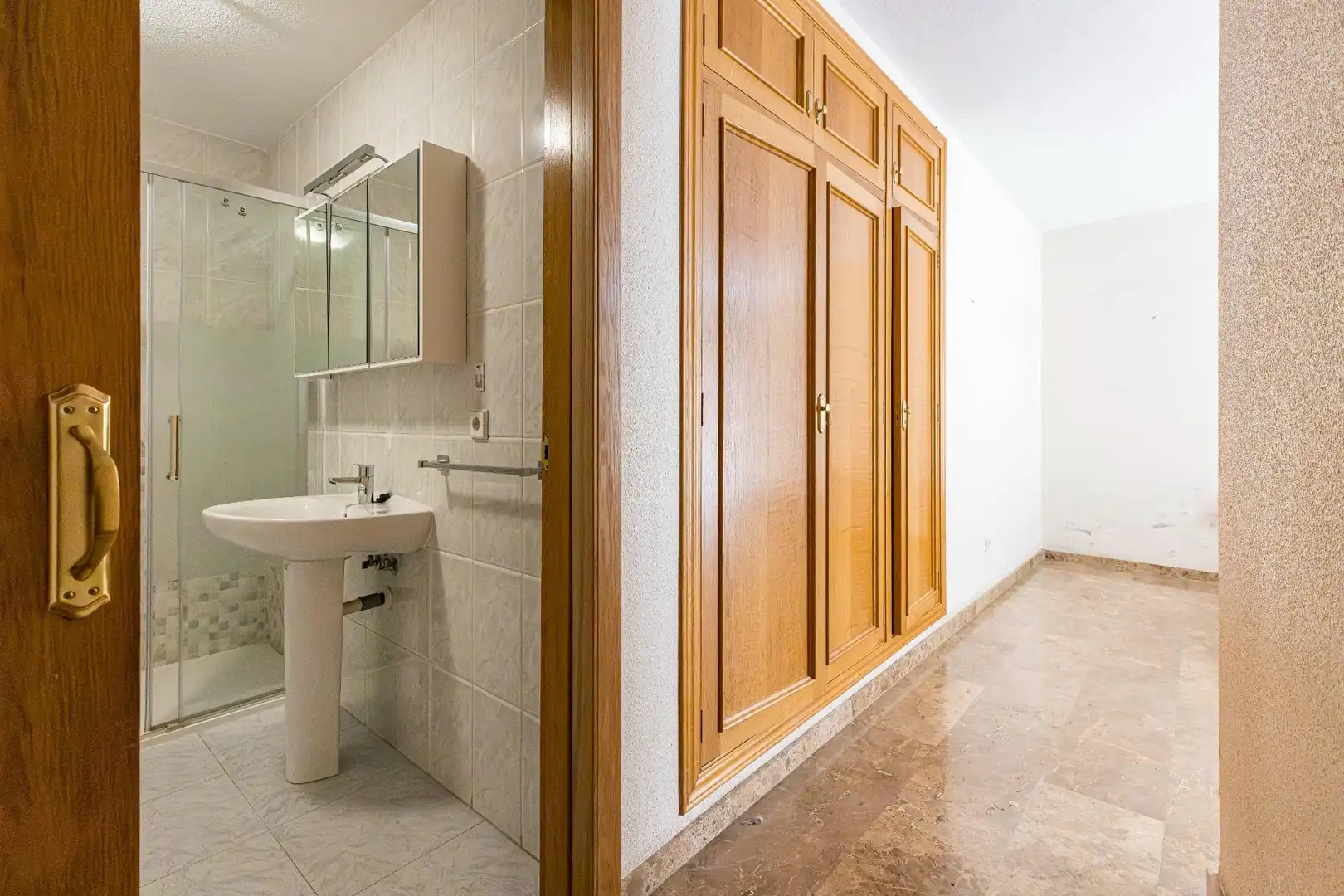 Bathroom of Flat for sale in Murcia  with Air Conditioner, Storage room and Balcony