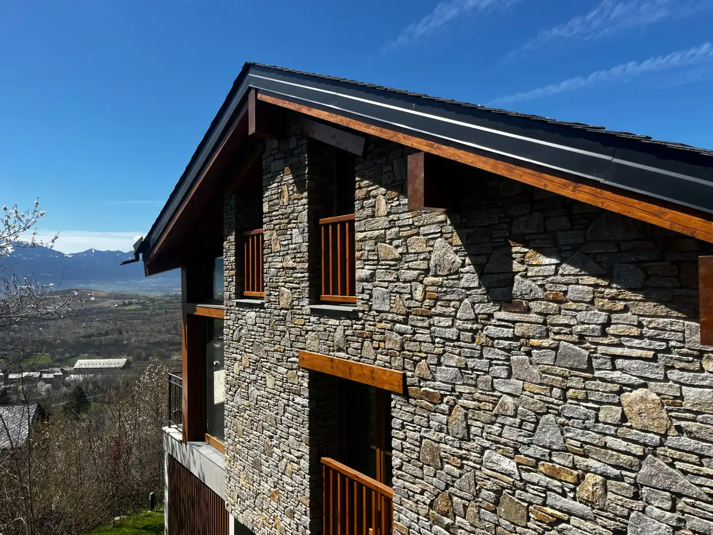 Casa amb terrassa en venda a Enveitg, imagen 2