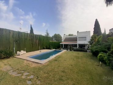 Villa mit Pool zur Miete in Norte-Sierra