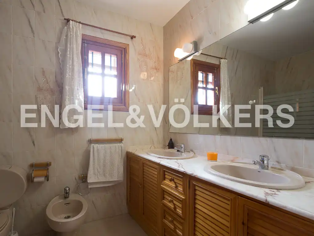 Bathroom of Houses for sale in Náquera  with Air Conditioner, Heating and Private garden