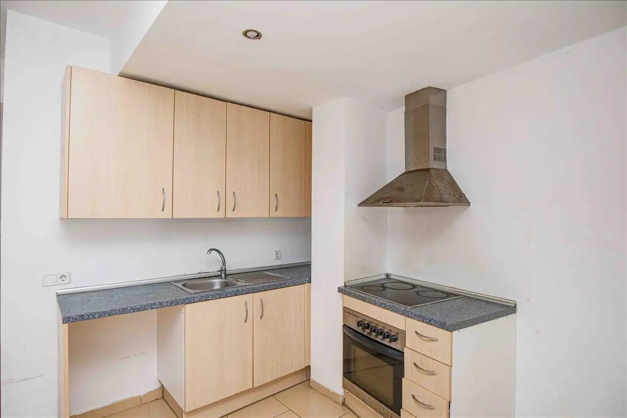Cocina de Piso en venta en Figueres con Calefacción, Terraza y Balcón