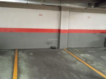 Einzelparkplatz zur Miete in Avenida Federico García Lorca 73