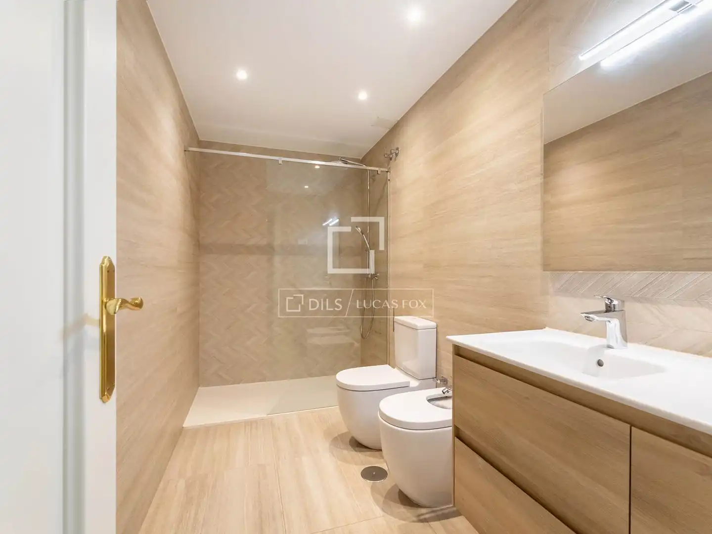 Baño de Casa o chalet en venta en Majadahonda con Aire acondicionado, Jardín privado y Parquet