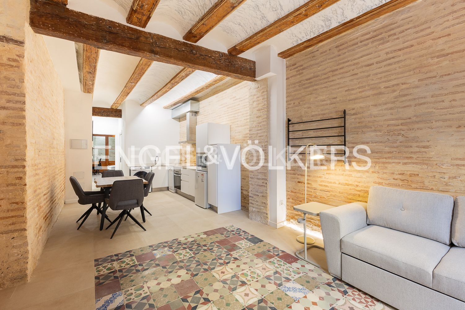 Vista exterior de Apartament de lloguer en  Valencia Capital amb Aire condicionat, Calefacció i Terrassa