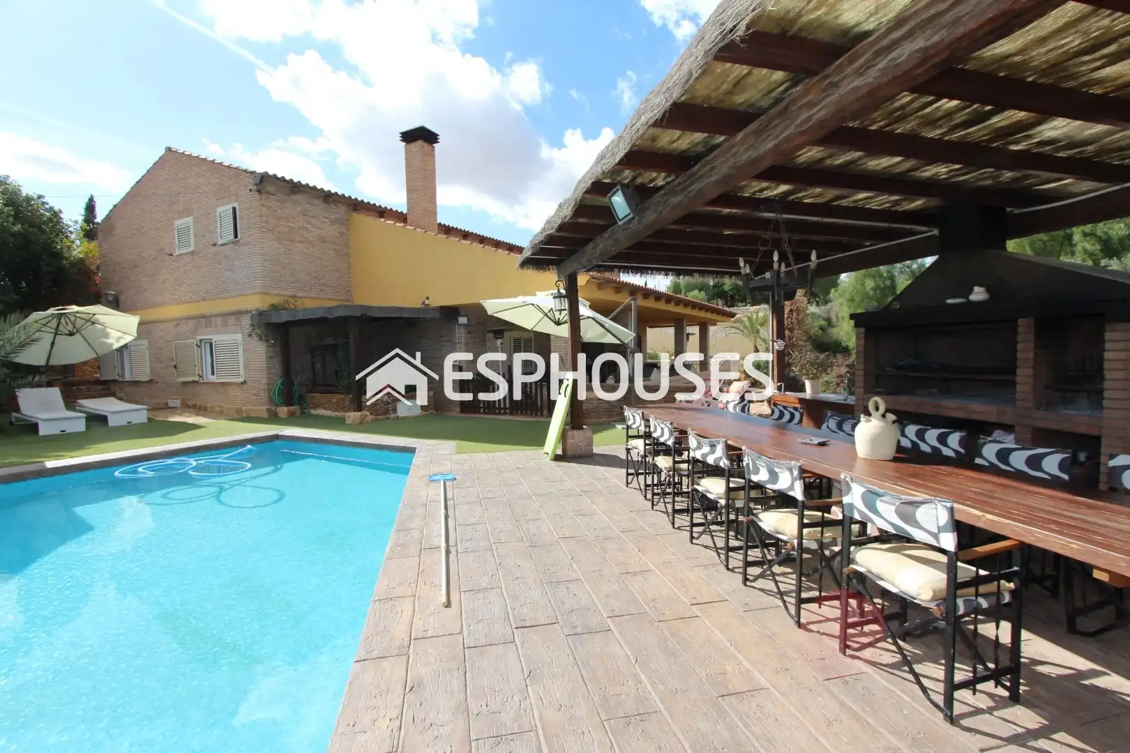 Casa o xalet en venda en Alicante / Alacant amb Aire condicionat, Terrassa i Piscina