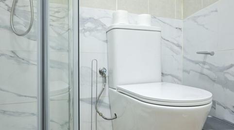 Foto 3 de Apartamento de alquiler en Valdeacederas,  Madrid Capital