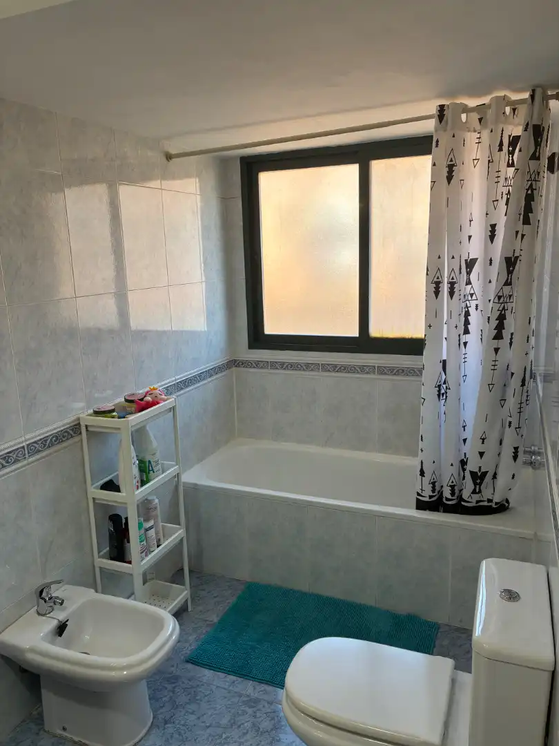 Baño de Dúplex en venta en Velilla de San Antonio con Aire acondicionado, Calefacción y Parquet