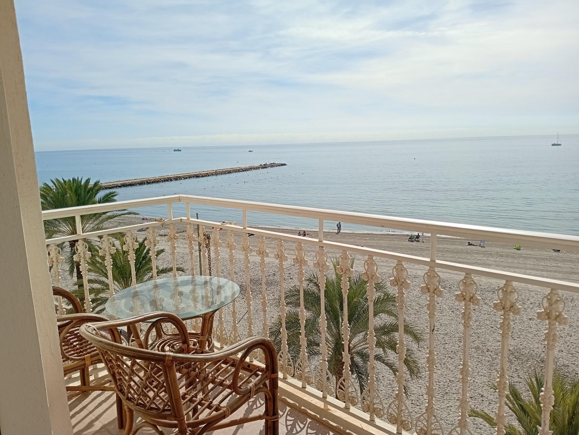 Piso en venta en Playa Levante, Santa Pola ciudad