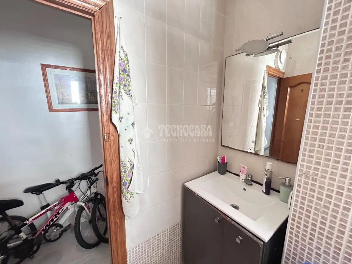 Baño de Piso en venta en Torrent con Aire acondicionado y Calefacción