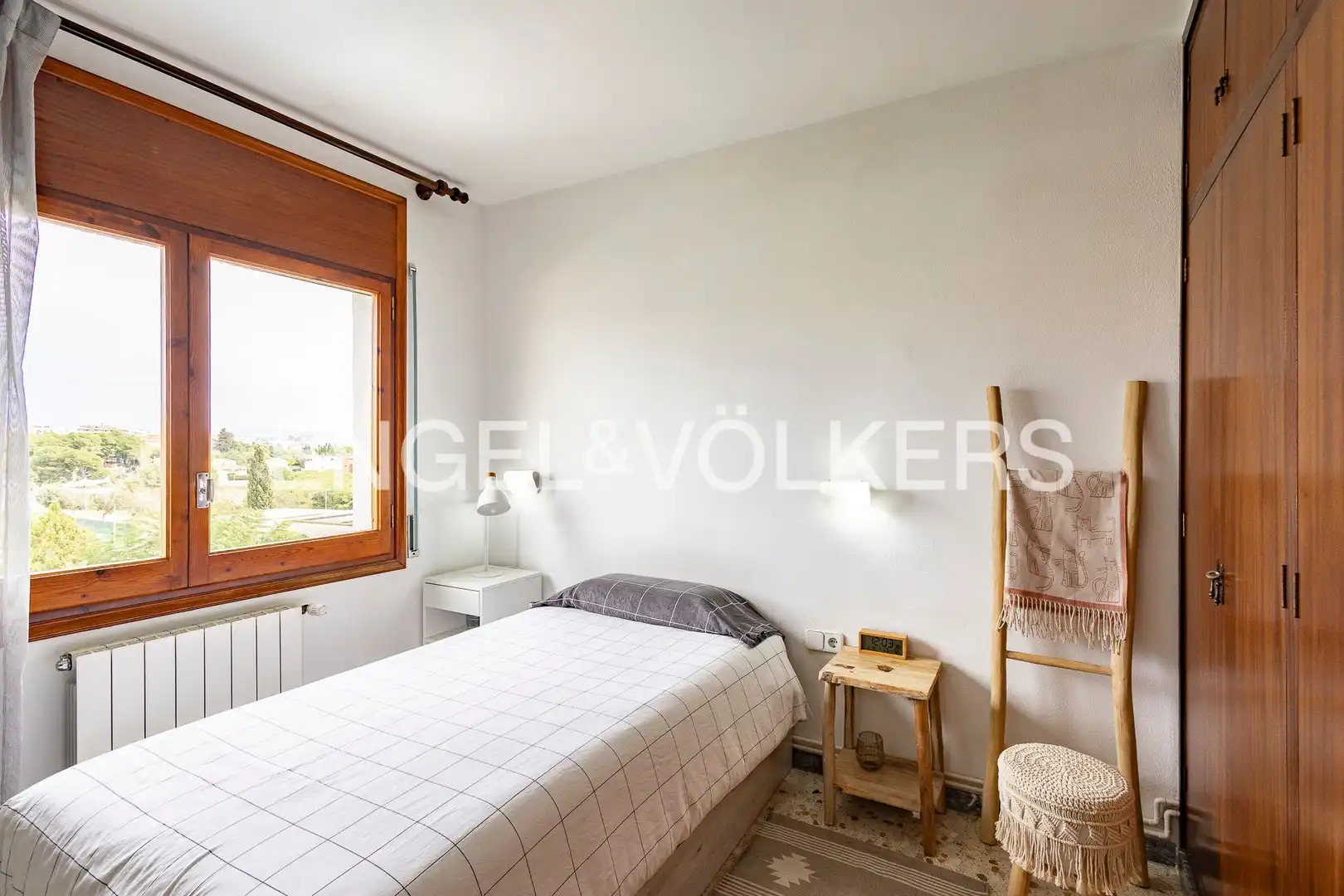 Habitación de Casa o chalet en venta en Vilanova i la Geltrú con Aire acondicionado, Calefacción y Jardín privado