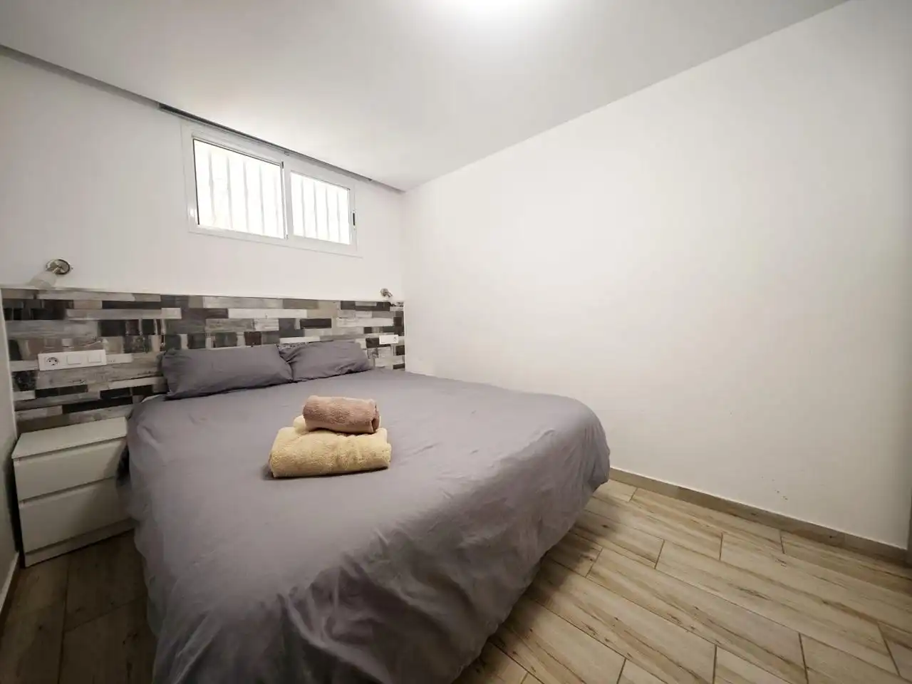 Bedroom of Flat for sale in San Bartolomé de Tirajana  with Air Conditioner, Terrace and Furnished