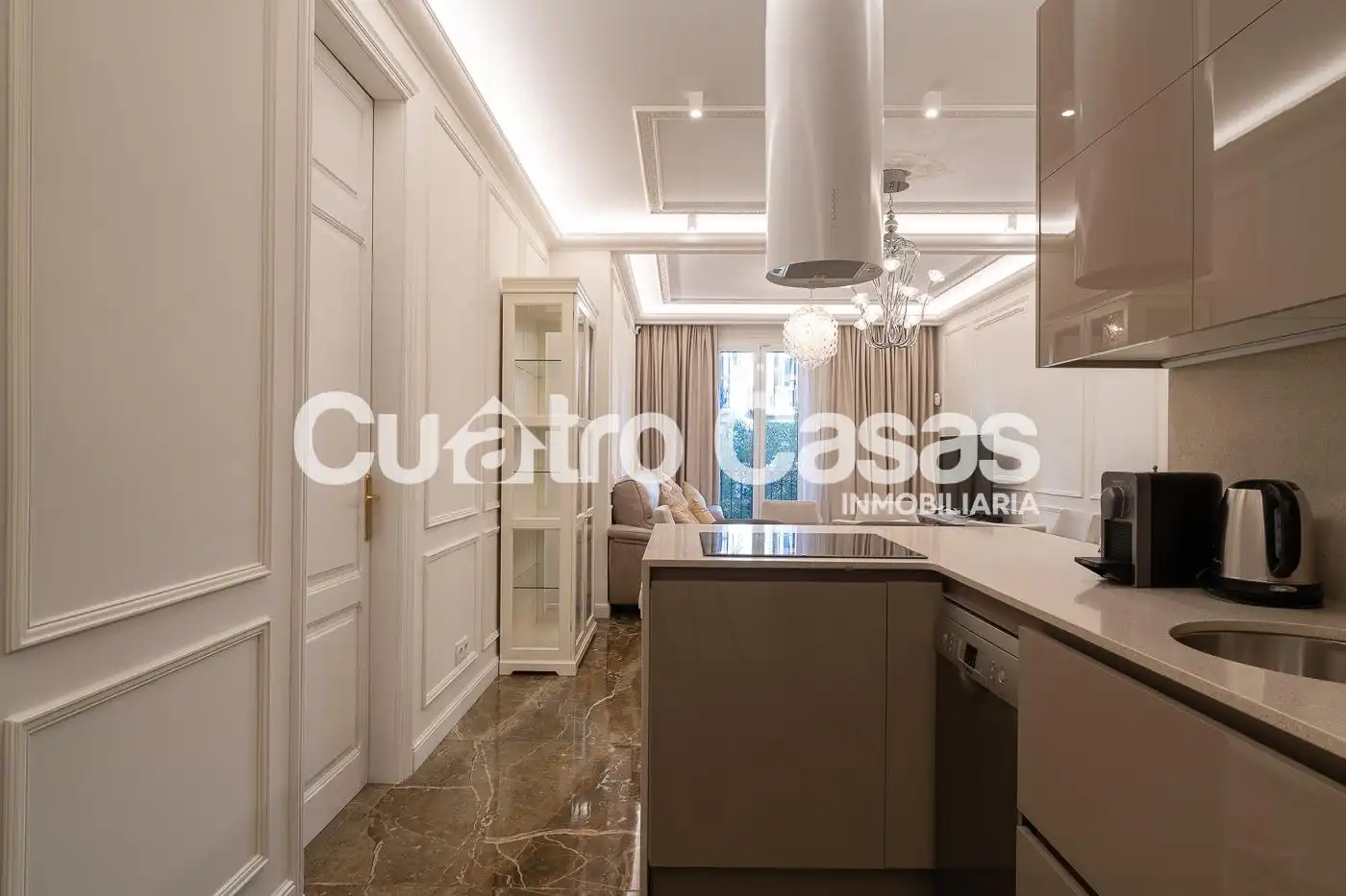 Cocina de Piso en venta en Barcelona con Aire acondicionado, Amueblado y Balcón