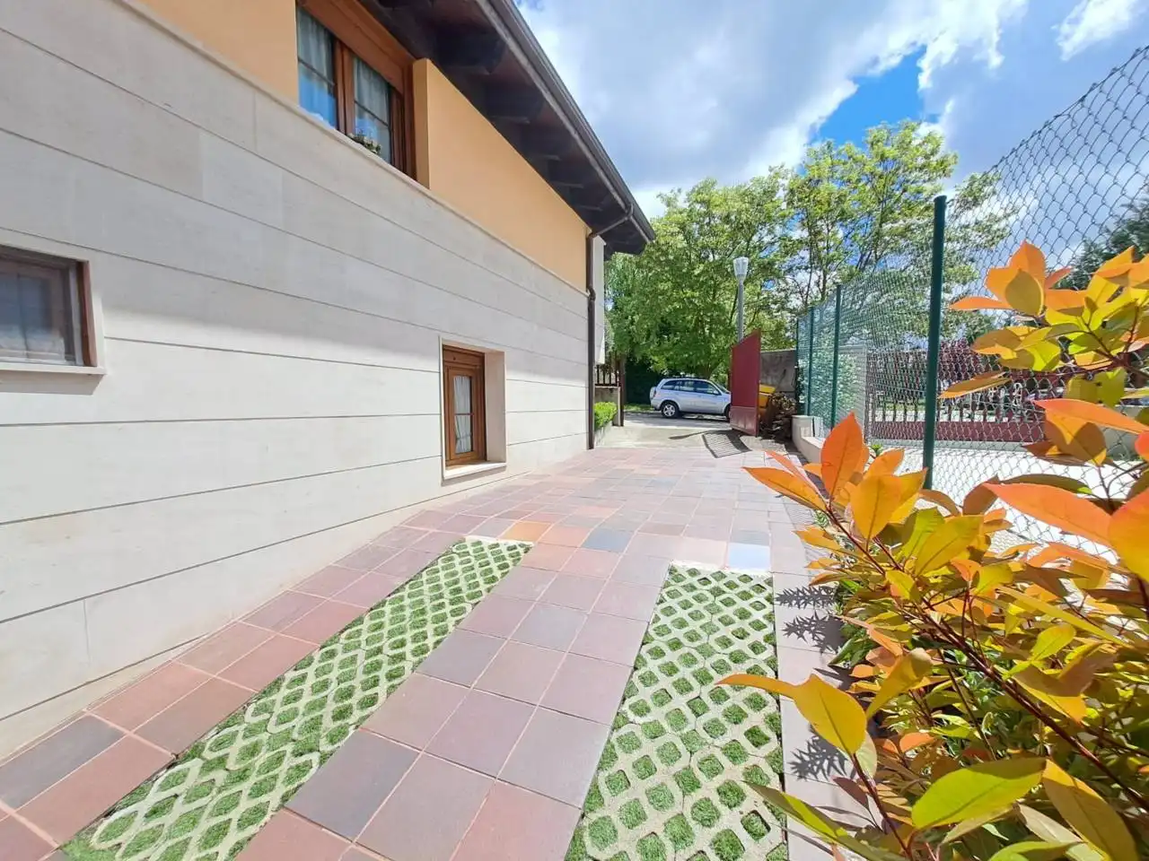 Terrassa de Casa adosada en venda en Villagonzalo Pedernales amb Calefacció, Jardí privat i Terrassa