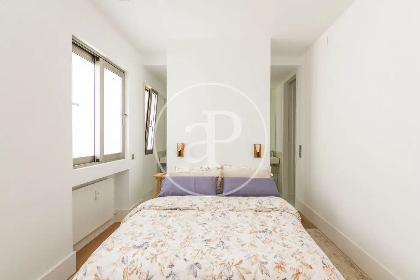 Habitación de Ático en venta en Madrid con Aire acondicionado, Calefacción y Jardín privado