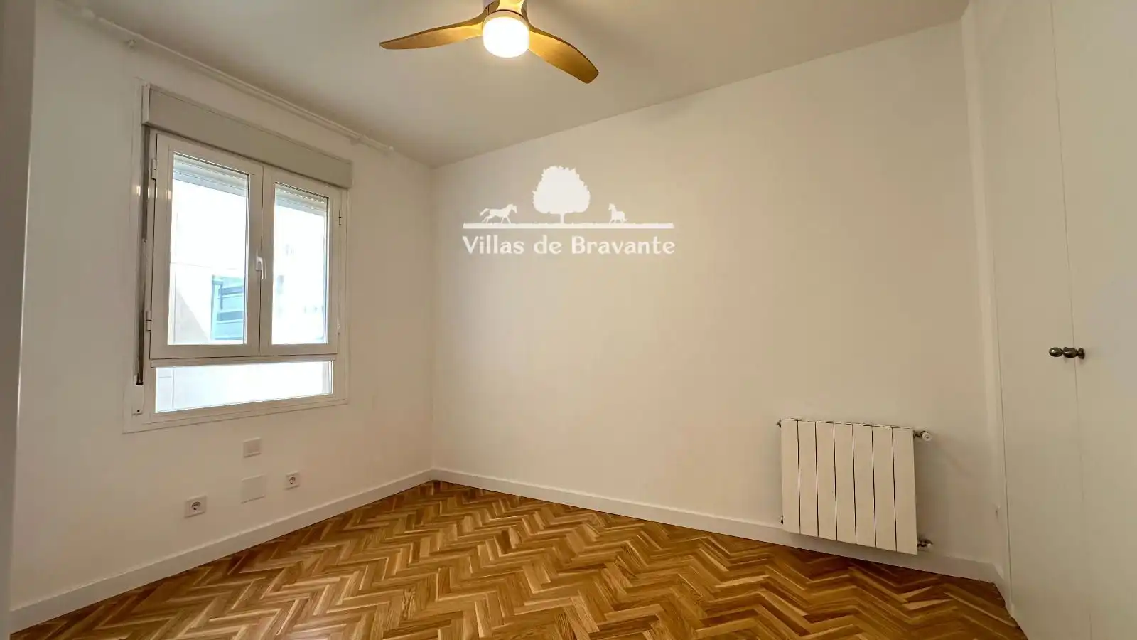 Dormitori de Pis de lloguer en San Lorenzo de El Escorial amb Aire condicionat, Calefacció i Parquet