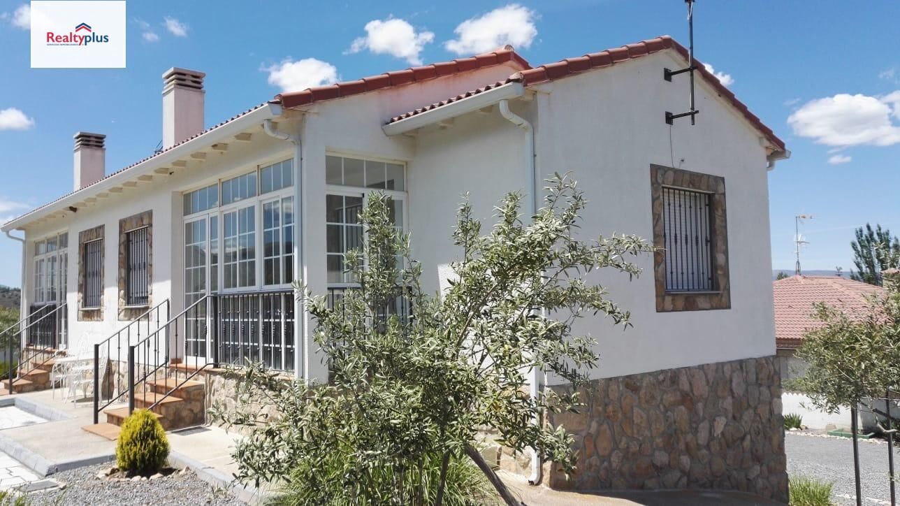 Exterior view of House or chalet for sale in Sotalbo  with Heating, Private garden and Terrace