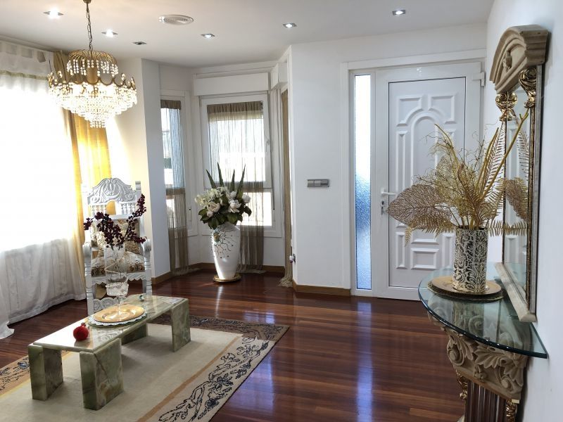 Casa o xalet en venda en Santiago de Compostela  amb Aire condicionat, Calefacció i Terrassa