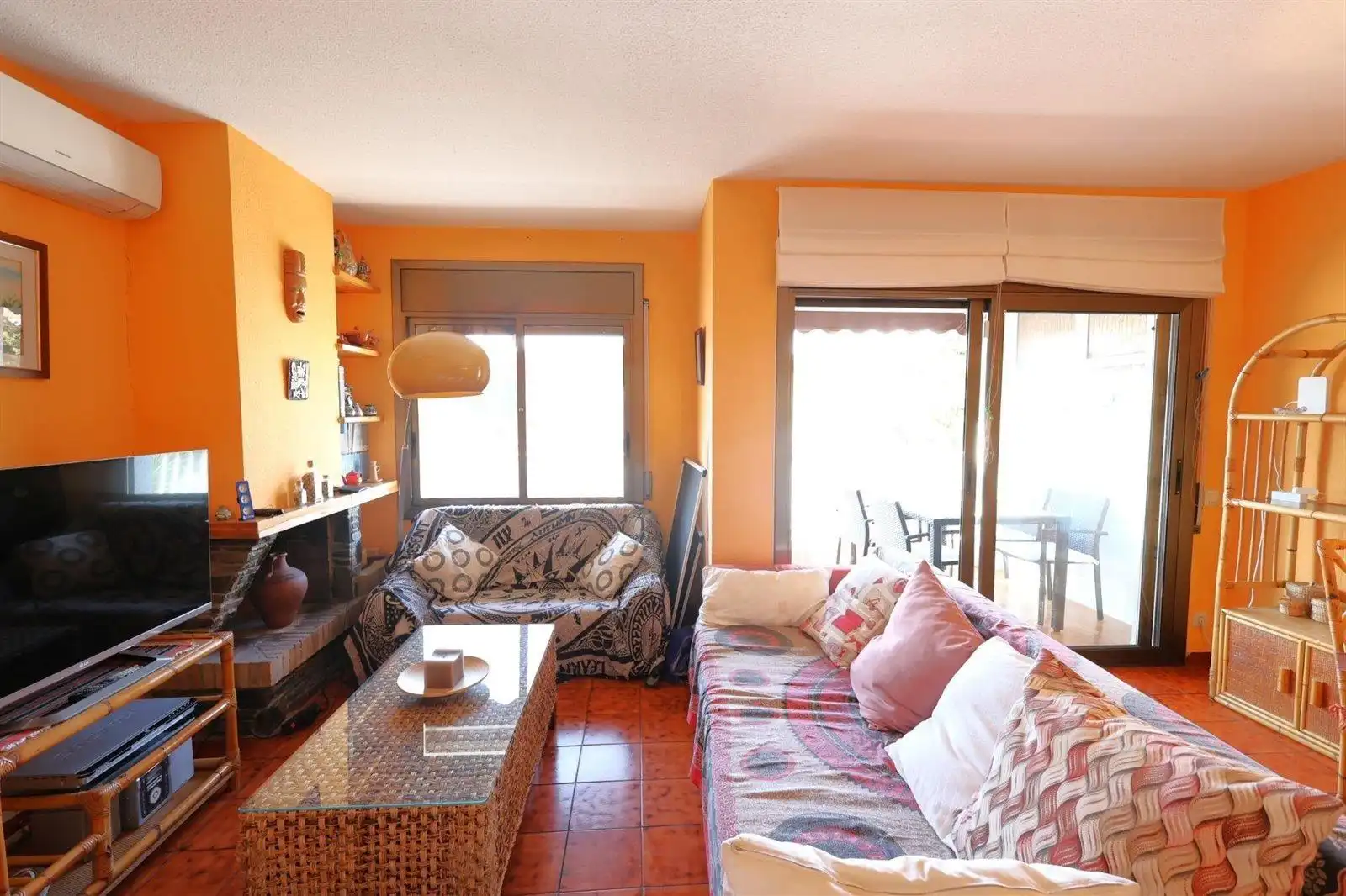 Wohnzimmer von Wohnung zum Verkauf in El Vendrell mit Klimaanlage, Heizung und Terrasse