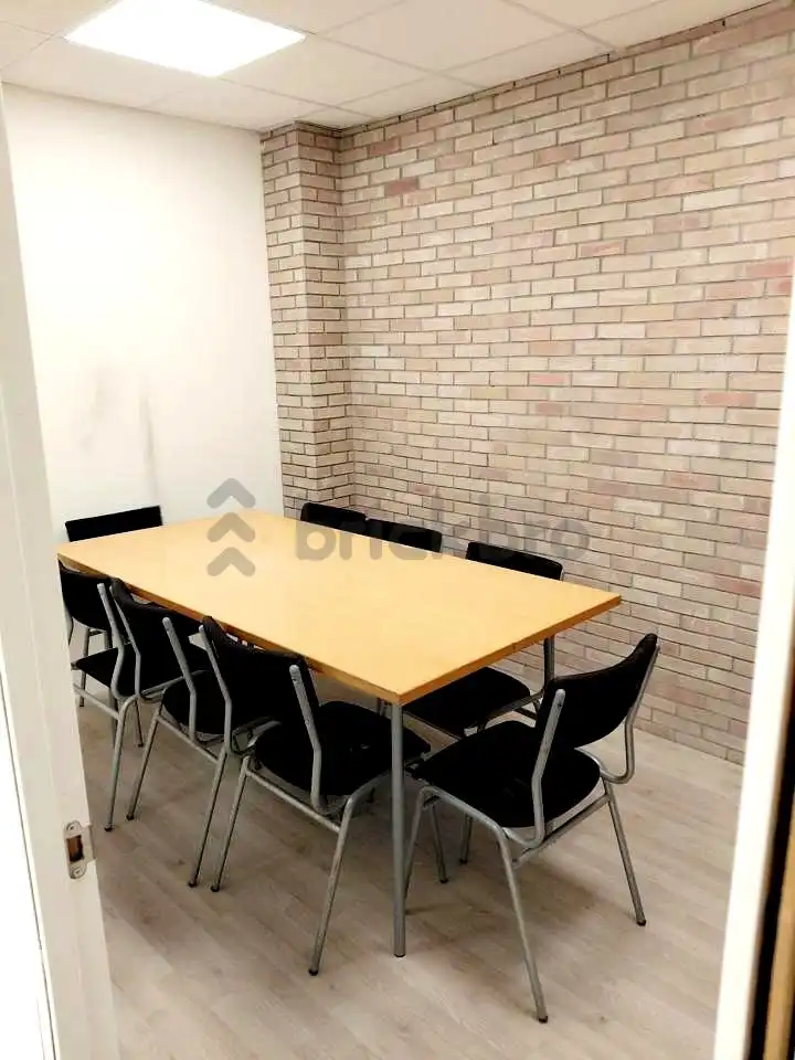 Commercial properties for rent in Esplugues de Llobregat  with Air Conditioner
