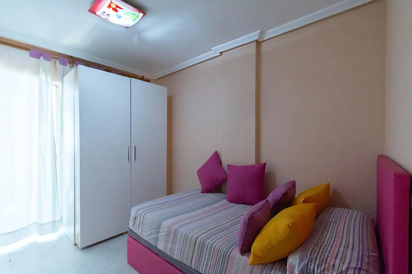 Habitación de Casa adosada en venta en Cartagena con Aire acondicionado, Calefacción y Jardín privado