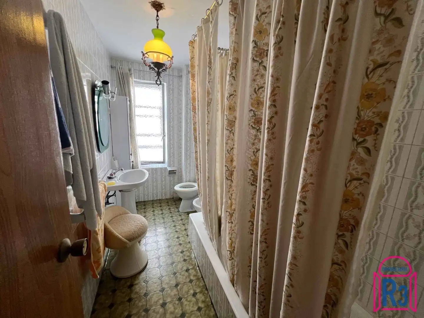 Bathroom of Flat for sale in León Capital   with Heating, Terrace and Storage room