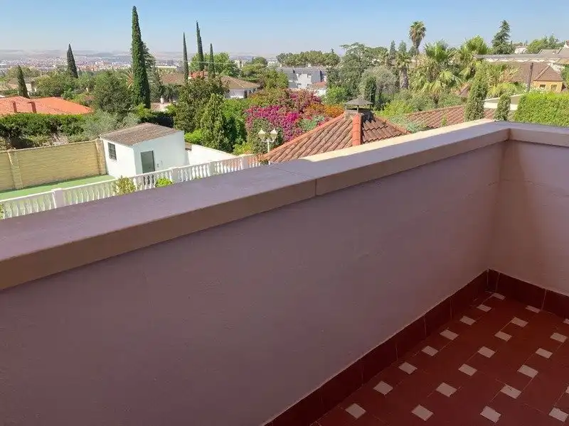 Terrassa de Casa o xalet en venda en Córdoba amb Aire condicionat, Calefacció i Jardí privat