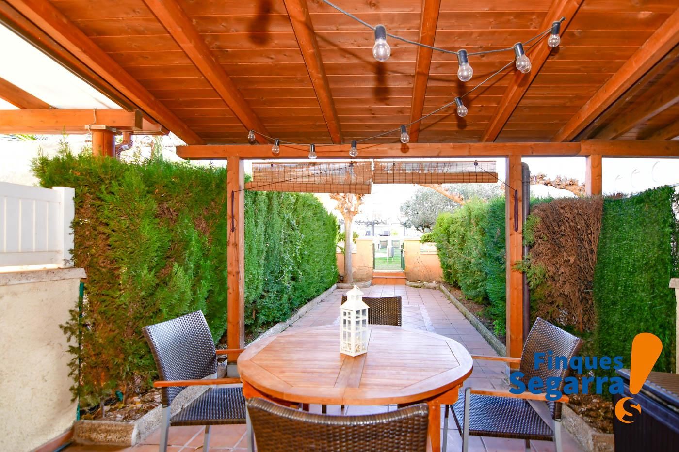 Terraza de Casa adosada en venta en Roda de Berà con Calefacción, Jardín privado y Terraza