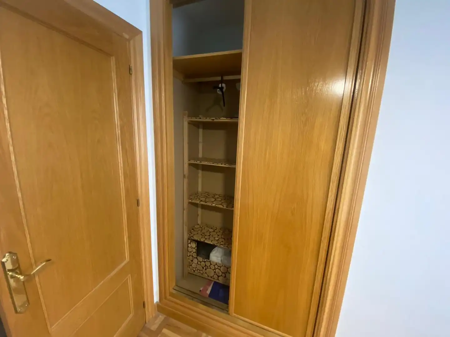 Flat for rent in Calle las Infantas, Universidad - Las Huelgas