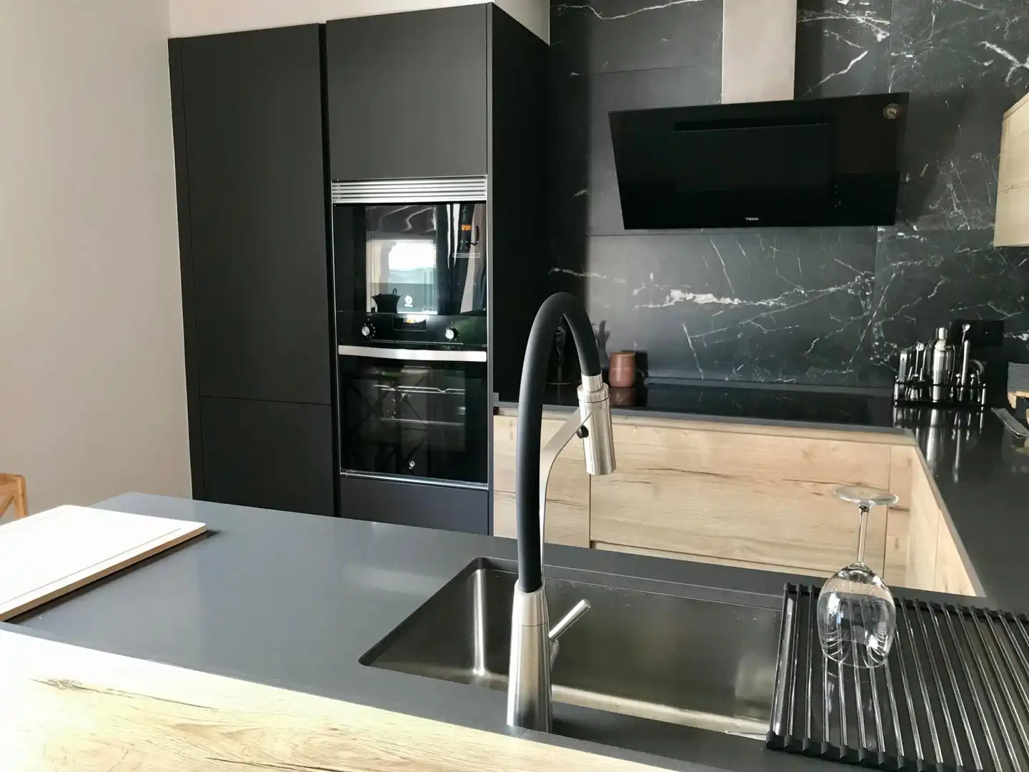 Cocina de Casa o chalet en venta en Ribeira con Calefacción, Piscina y Amueblado
