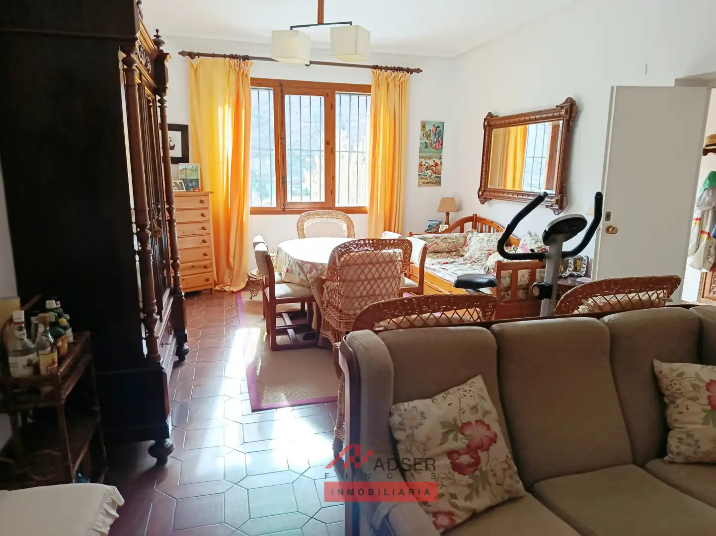 Living room of Houses for sale in Nalda  with Private garden, Storage room and Swimming Pool