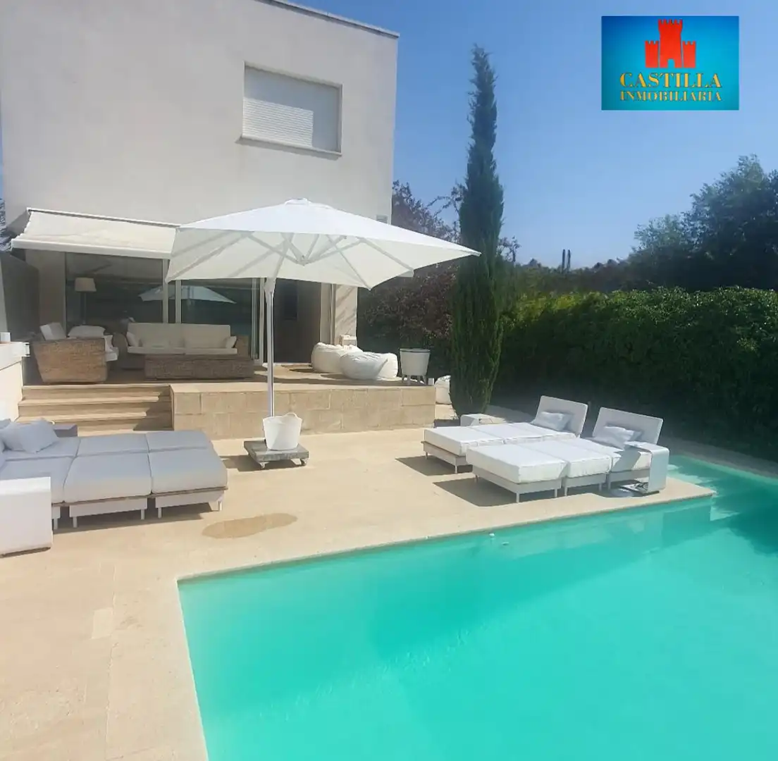 Casa o chalet de alquiler en Hervencias, Ávila Capital