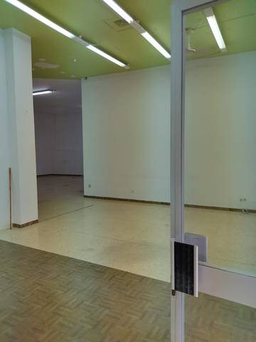 Local comercial en Alquiler en Carrer de Can Rayó, 68 en Gran Via de Colom