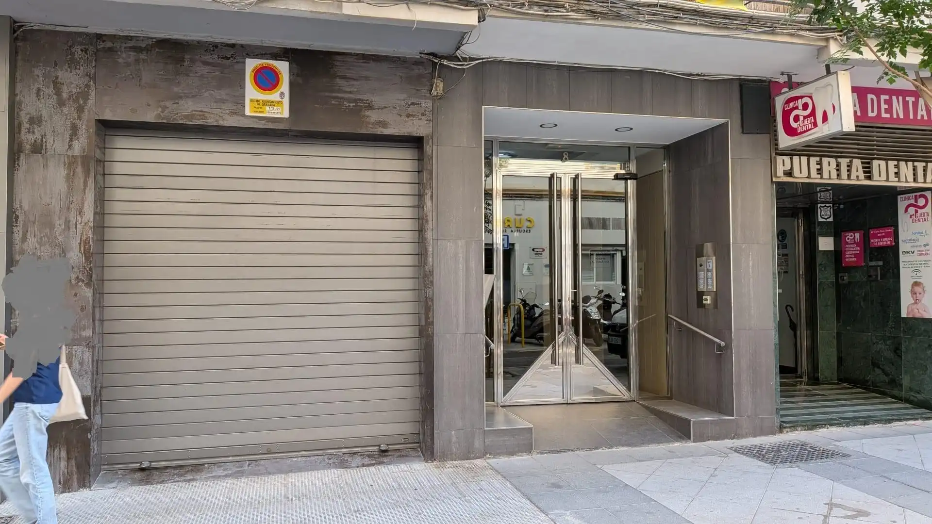Exterior view of Flat for share in Granada  with Parquet flooring